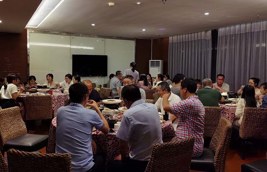 Lễ hội thuyền rồng Newclear Mid và tiệc tối ngày 14 tháng 6